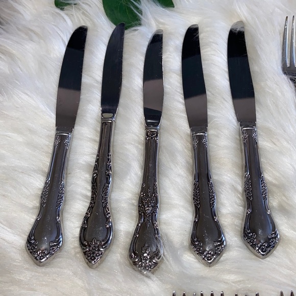 Oneida Stainless Flatware Mix Bundle - Picture 3 of 17